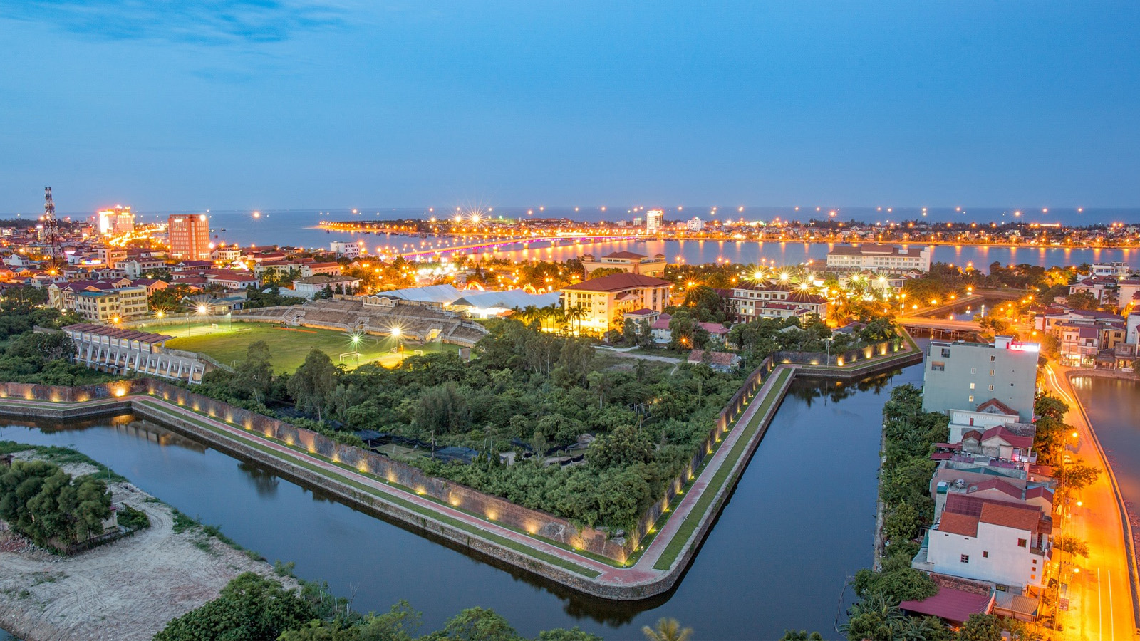 Quảng Bình - Đồng Hới - Động Phong Nha - Thung Lũng Hava 1 Ngày